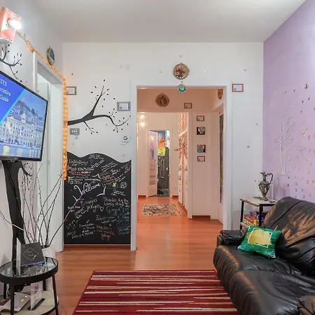 Lodge&art San Francesco منزل للإقامة ترييستي